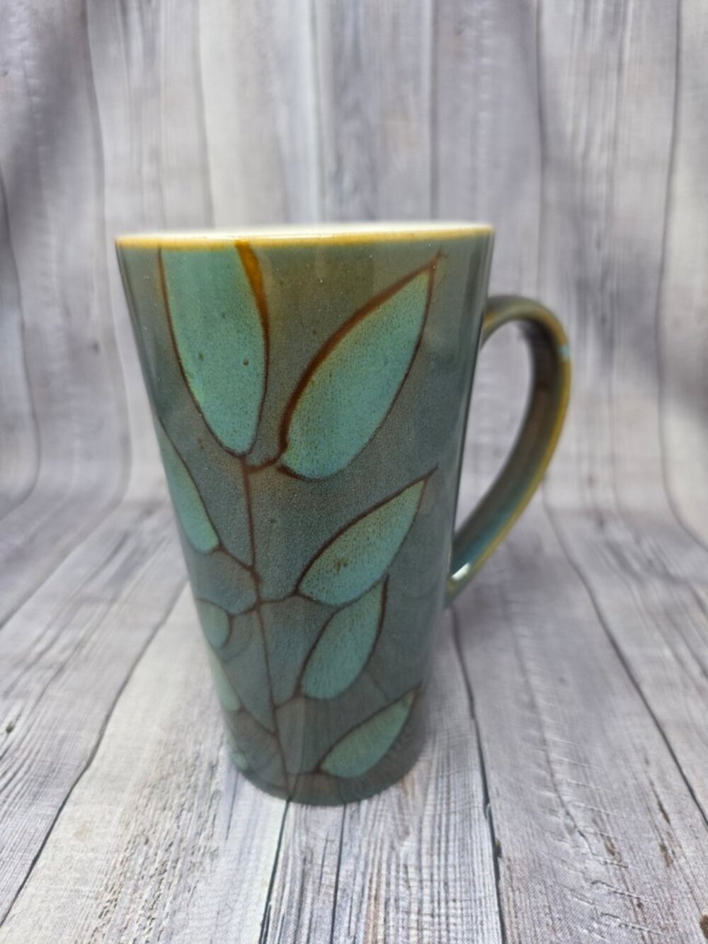 Tall Emerald Green Leaf Ceramic Mug Bamboo Leaf 20 ounce oz Tea Coffee Cup 6"